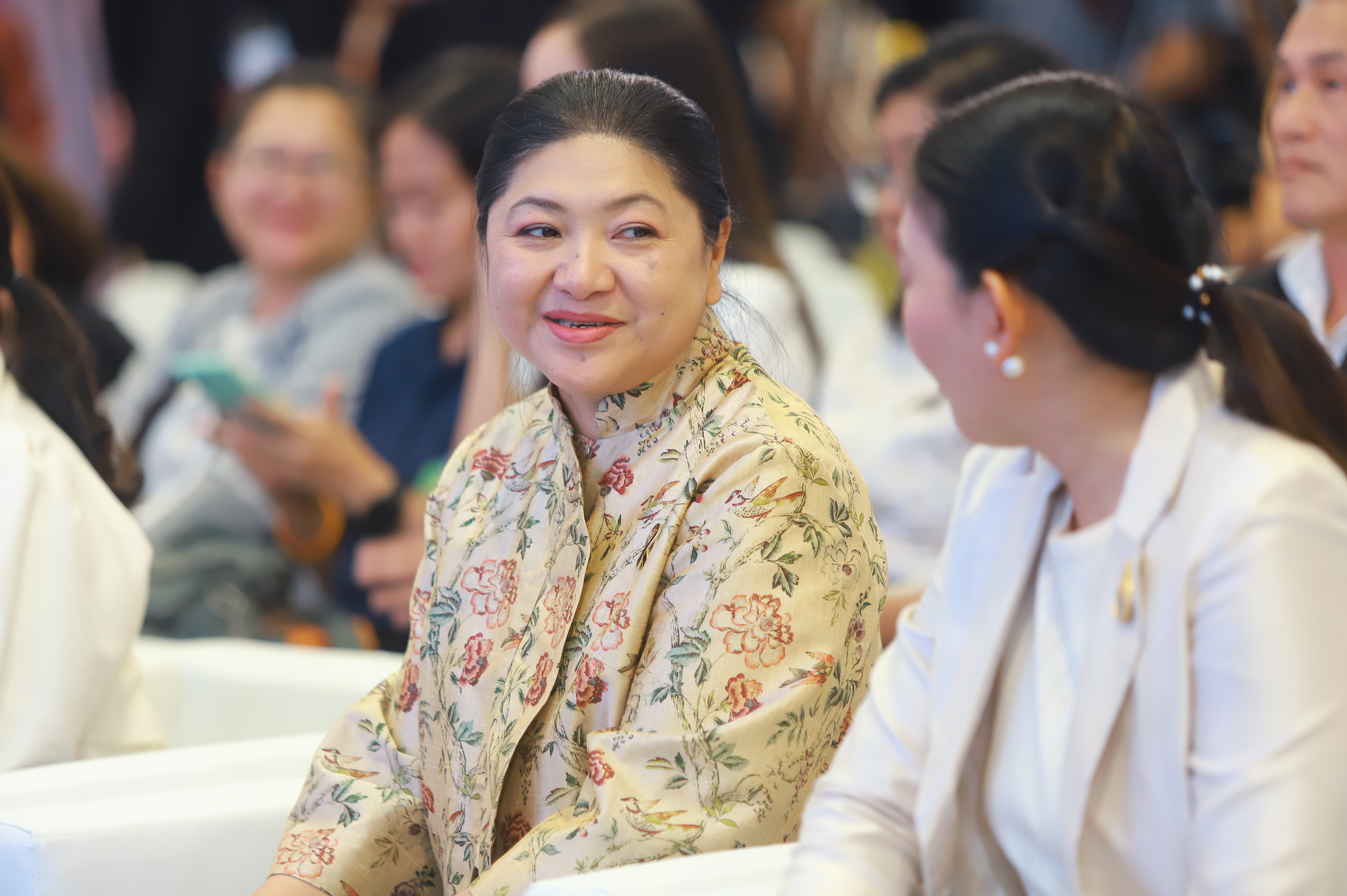title - ส.ป.ก. ร่วมพิธีเปิดงานหม่อนไหมสัญจร ณ กรุงเทพมหานครและจังหวัดนนทบุรี ครั้งที่ 1 ชูนโยบาย ตลาดนำการผลิต เพิ่มช่องทางจำหน่าย สร้างรายได้เกษตรกร